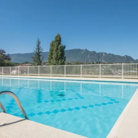 Moderne,parking,piscine,tennis,terrasse. * Экс-ле-Бен