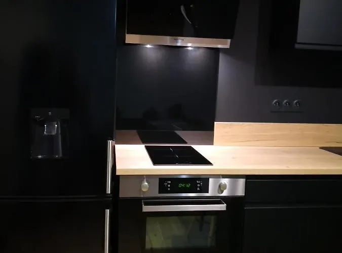 Moderne,parking,piscine,tennis,terrasse. * Aix-les-Bains